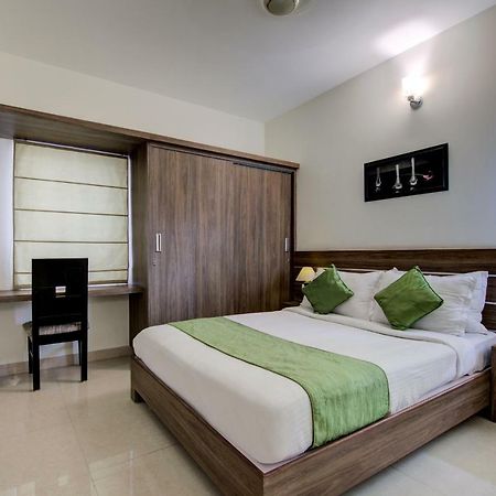 Sunshine Suites Grand Deluxe Bangalore Bagian luar foto